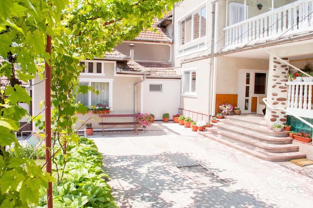 Вилла Casa Maya Хацег Номер фото